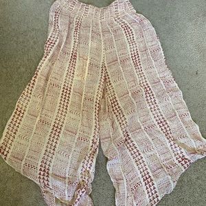 Comfy flowy pants, never worn, new with tags